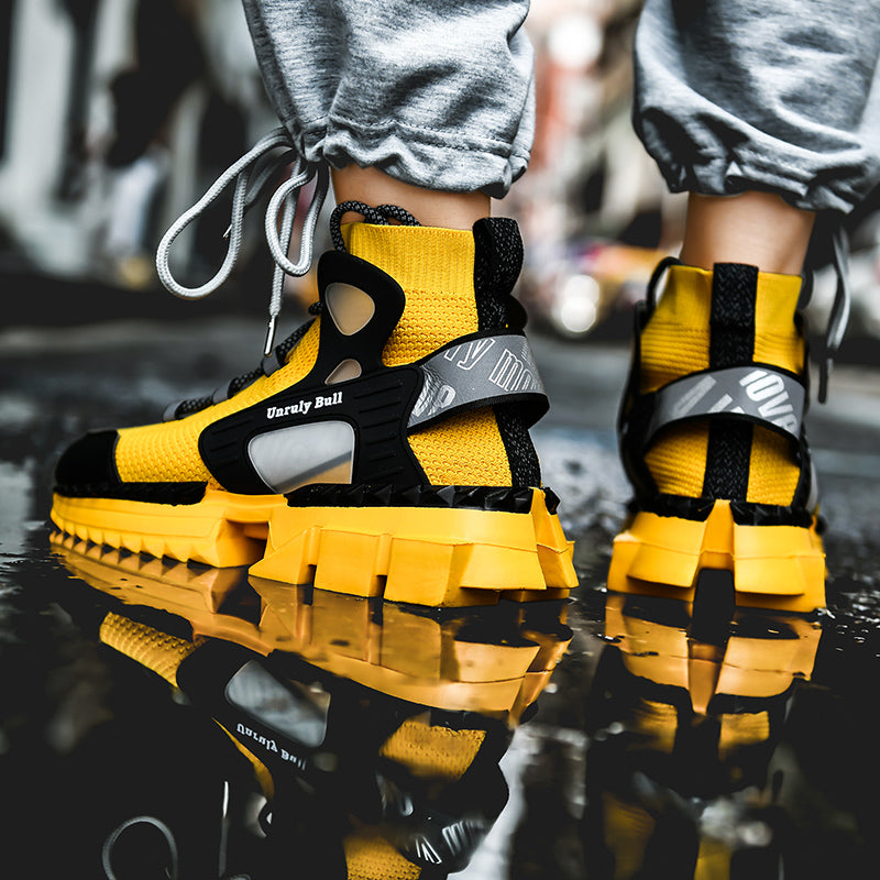 Lightweight Unruly Bull Sneaker
