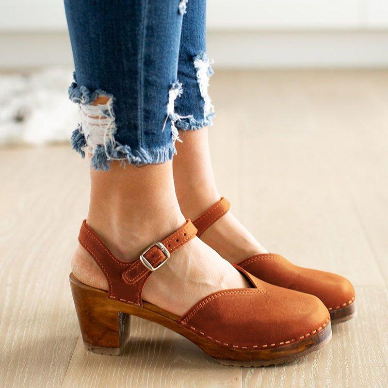 Vintage Buckle Strap Closed Toe Shoes Chunky Heel Sandals