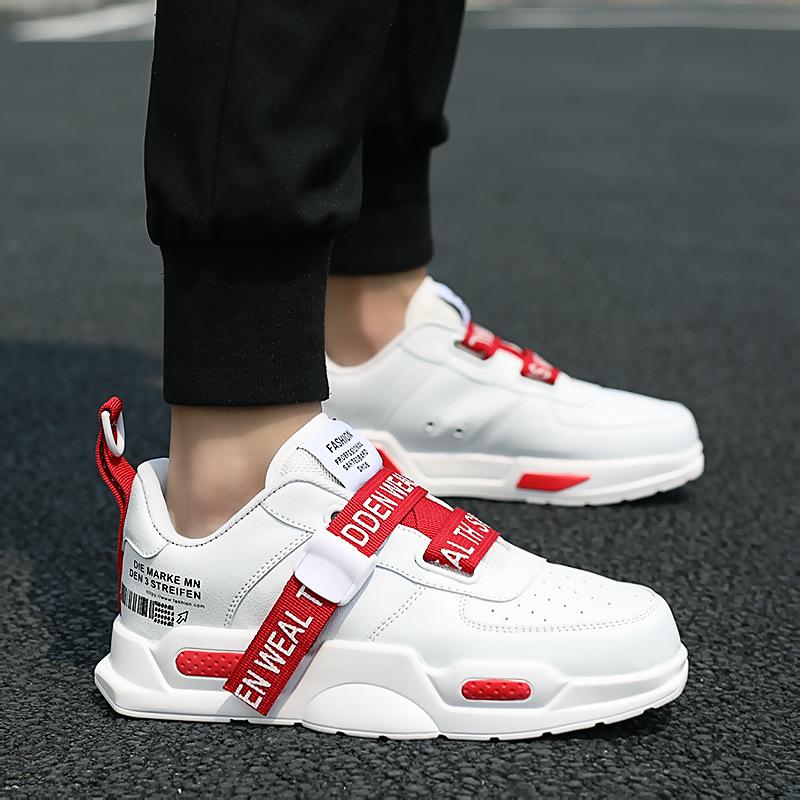 ’Celestial Legend‘ Sneakers