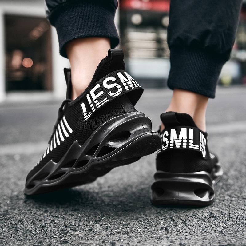 Phantom Blade D9 Sneaker