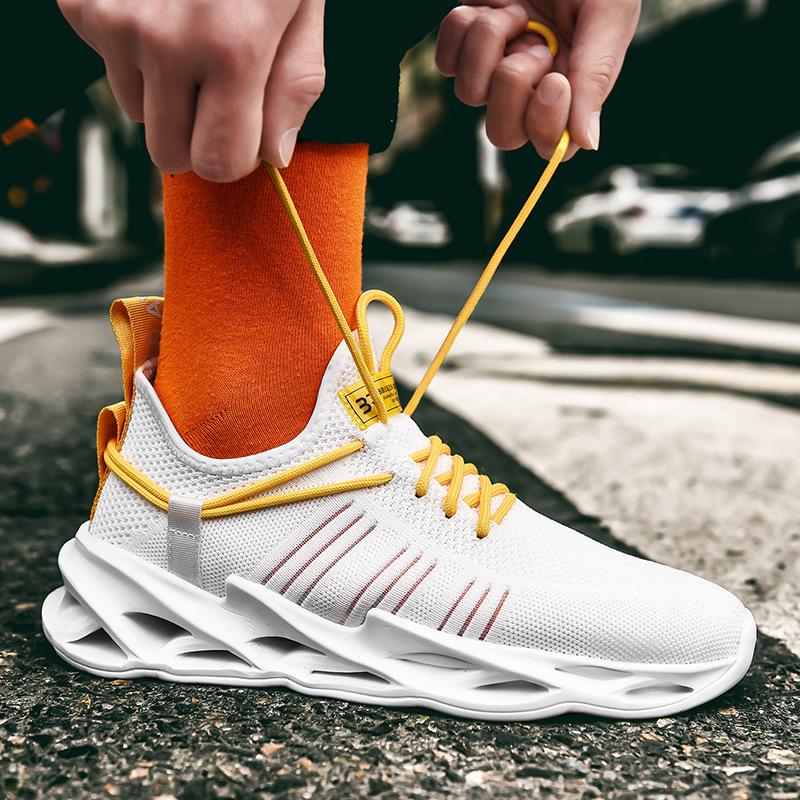 Phantom Blade D10 Lightweight Sneakers