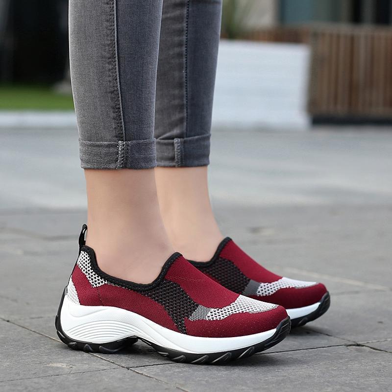 Women's Outdoor Casual Light Breathable Mesh Non-slip Shoes