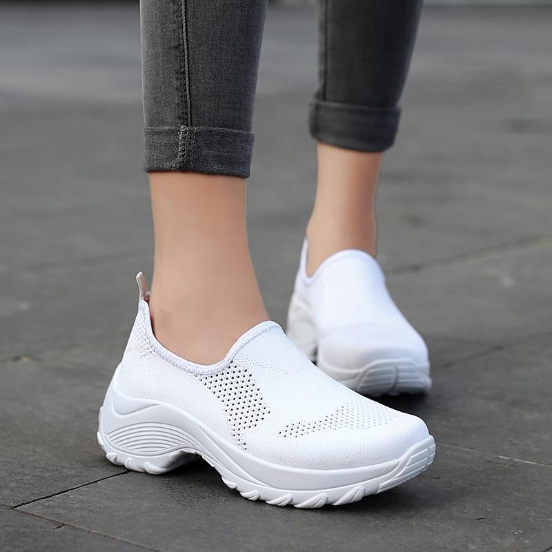 Women's Outdoor Casual Light Breathable Mesh Non-slip Shoes
