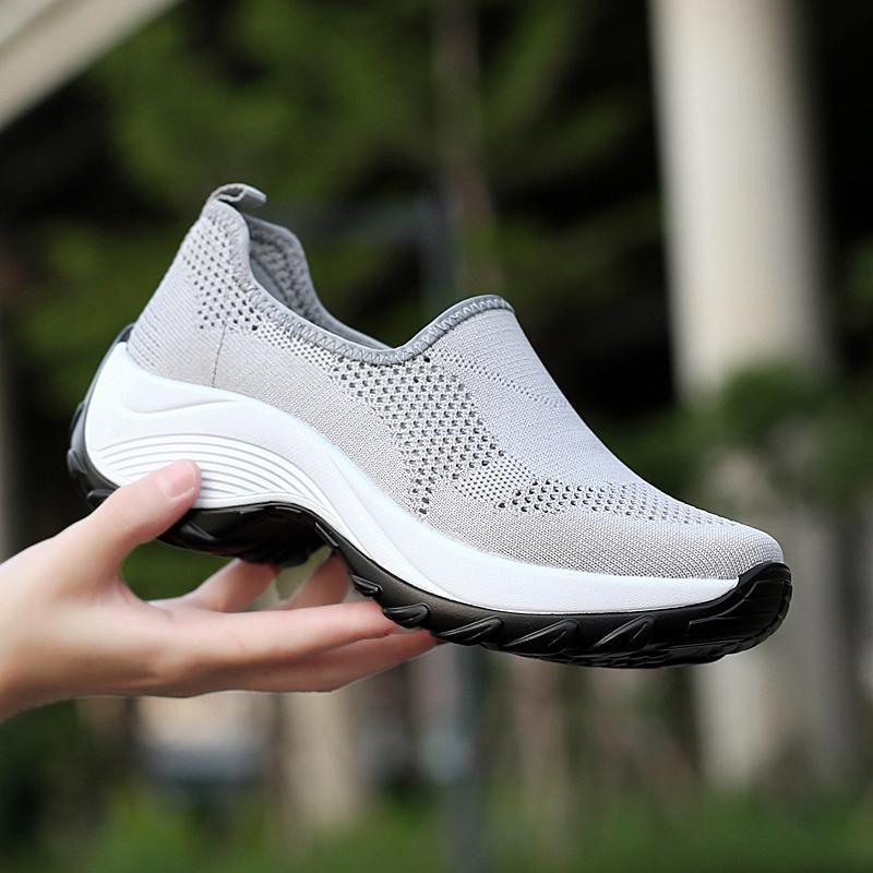 Women's Outdoor Casual Light Breathable Mesh Non-slip Shoes