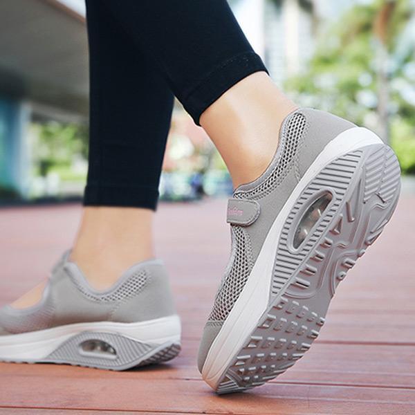 Women's Flying Woven Cosy Walking Sneakers