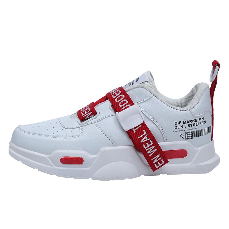 ’Celestial Legend‘ Sneakers