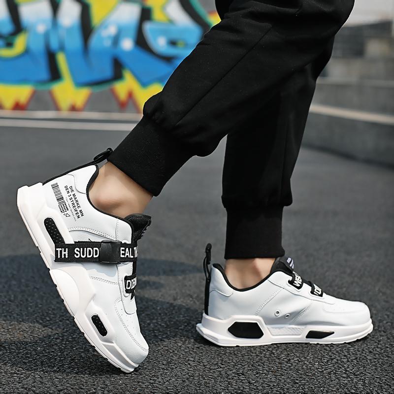 ’Celestial Legend‘ Sneakers