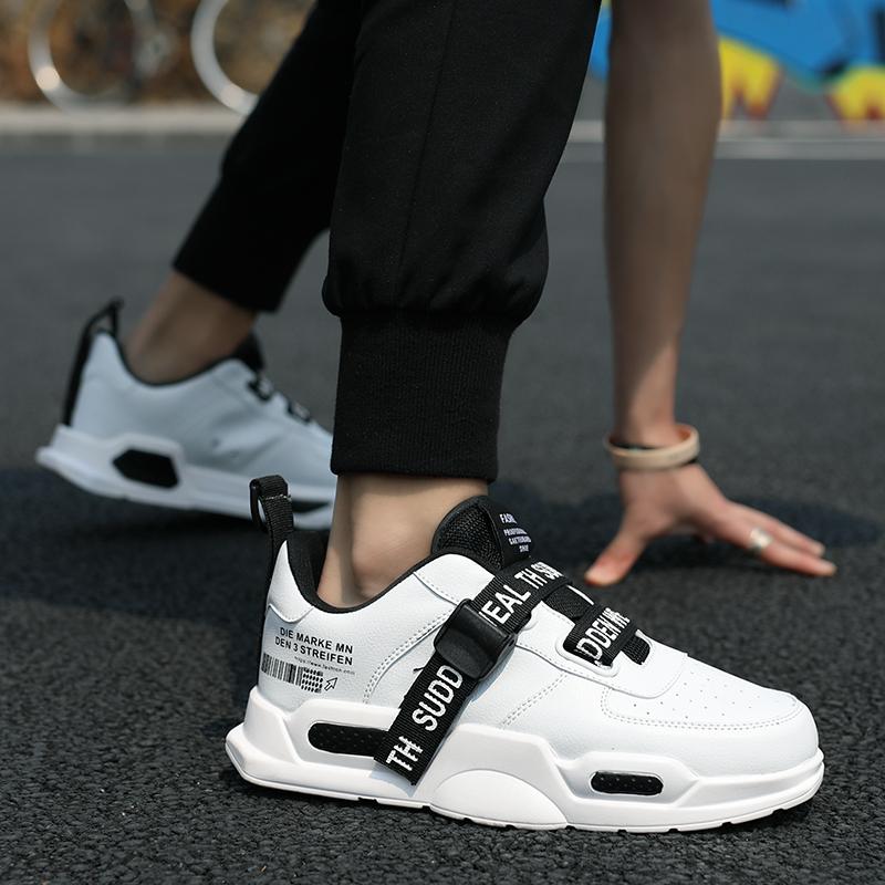 ’Celestial Legend‘ Sneakers