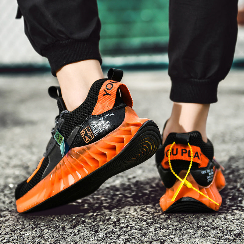 Men Young 33 Blade Sneaker