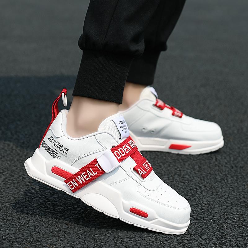 ’Celestial Legend‘ Sneakers