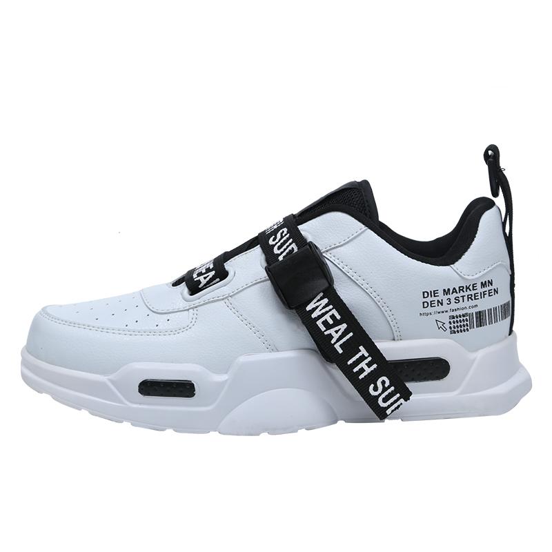’Celestial Legend‘ Sneakers