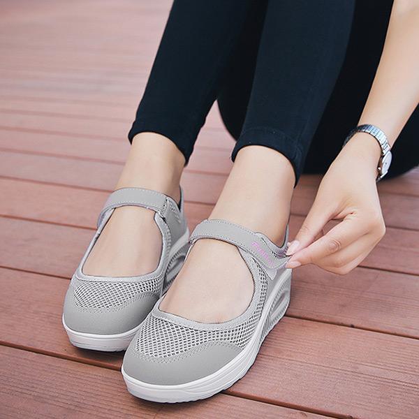 Women's Flying Woven Cosy Walking Sneakers