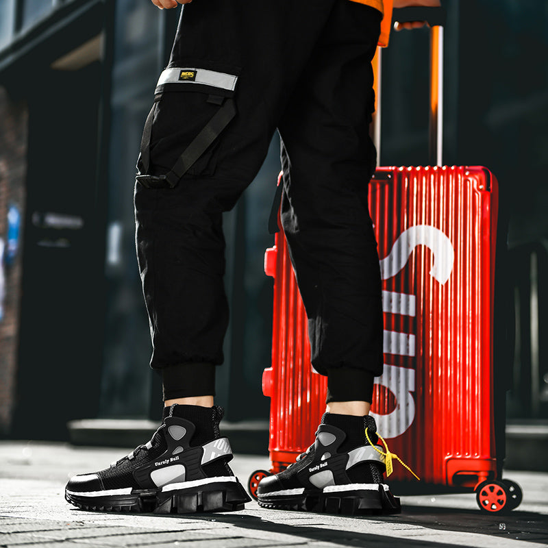 Lightweight Unruly Bull Sneaker