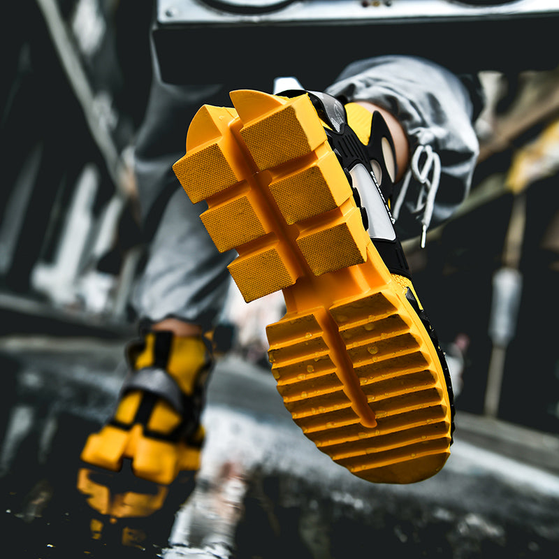 Lightweight Unruly Bull Sneaker