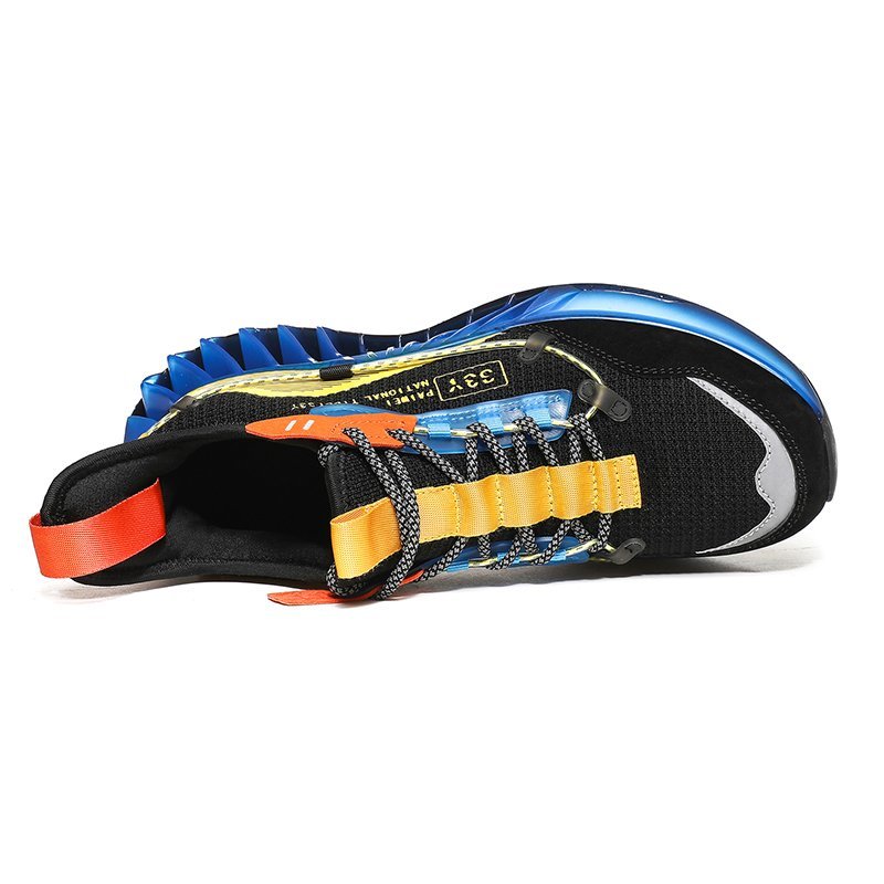 2020 Blade 33Y Sneaker