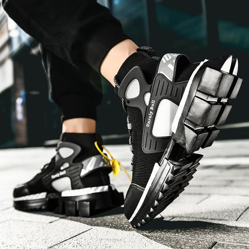Lightweight Unruly Bull Sneaker