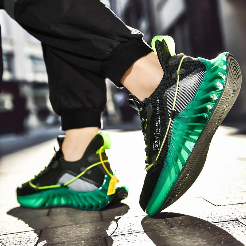2020 Blade 33Y Sneaker