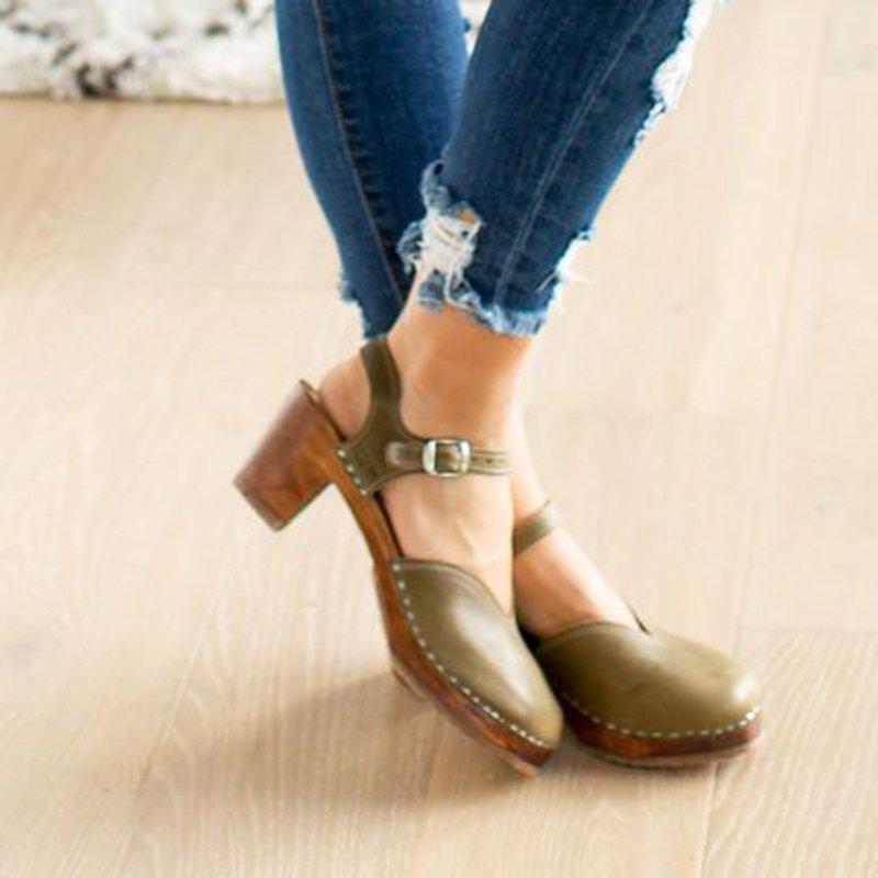 Vintage Buckle Strap Closed Toe Shoes Chunky Heel Sandals